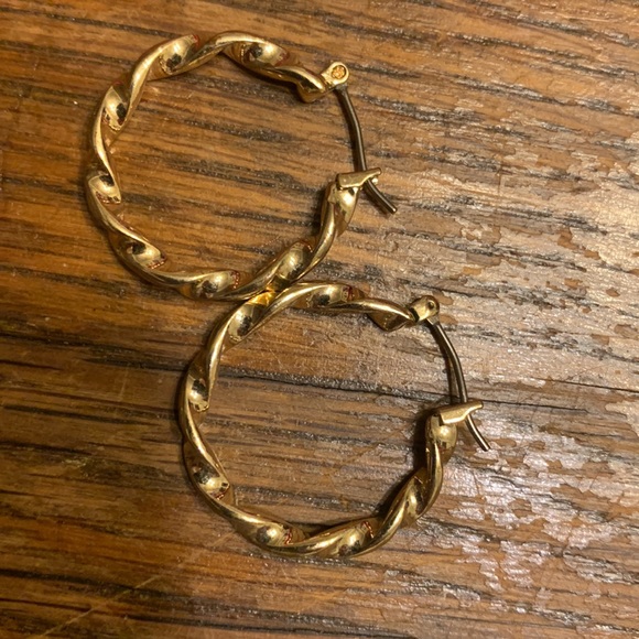 Cross Earring Collection - Picture 9 of 10